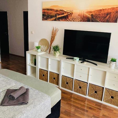 Corvin Boutique Apartment Parking In The Plaza Budapest Kültér fotó