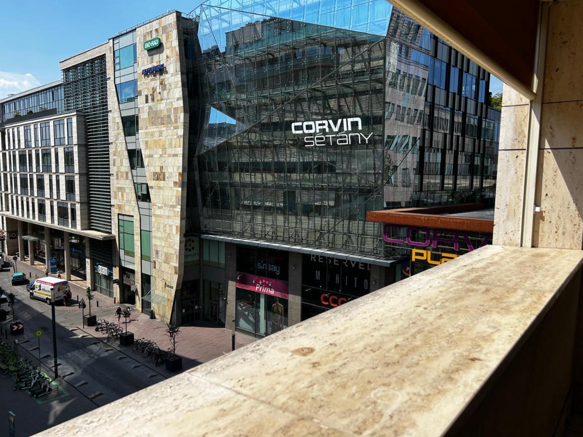 Corvin Boutique Apartment Parking In The Plaza Budapest Kültér fotó
