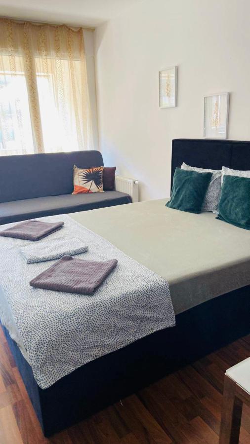 Corvin Boutique Apartment Parking In The Plaza Budapest Kültér fotó