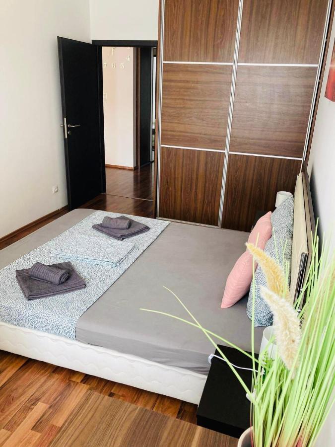 Corvin Boutique Apartment Parking In The Plaza Budapest Kültér fotó